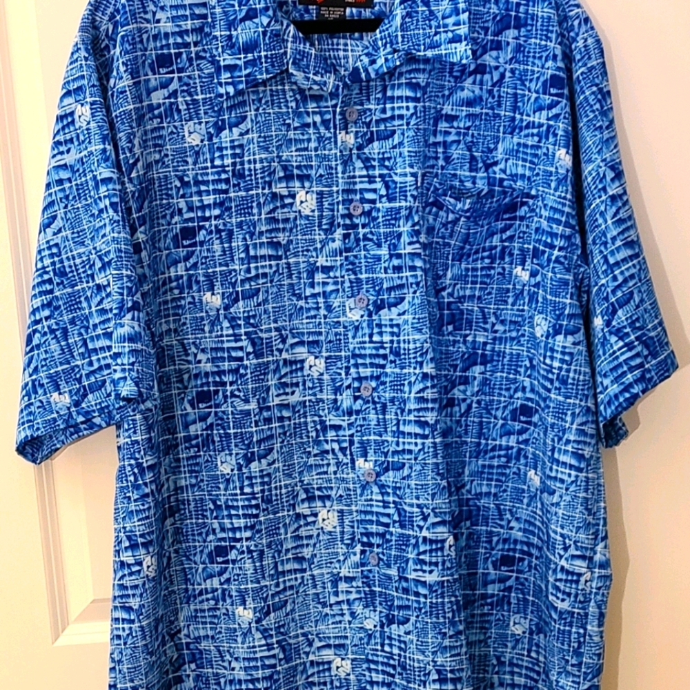 XL Southpole Short Sleeve Button Down Shirt